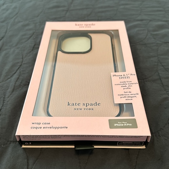 Kate Spade New York Wrap Case iPhone 14 Pro Pale Vellum/Black Bumper/Black Logo - Picture 3 of 3
